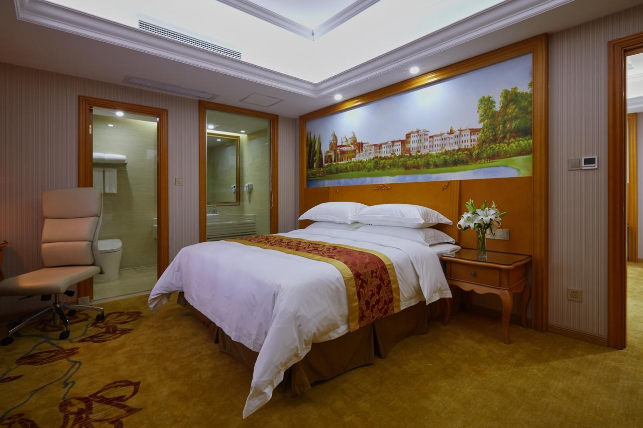 Venus International Hotel Shanghai South Shenjiang Road 外观 照片
