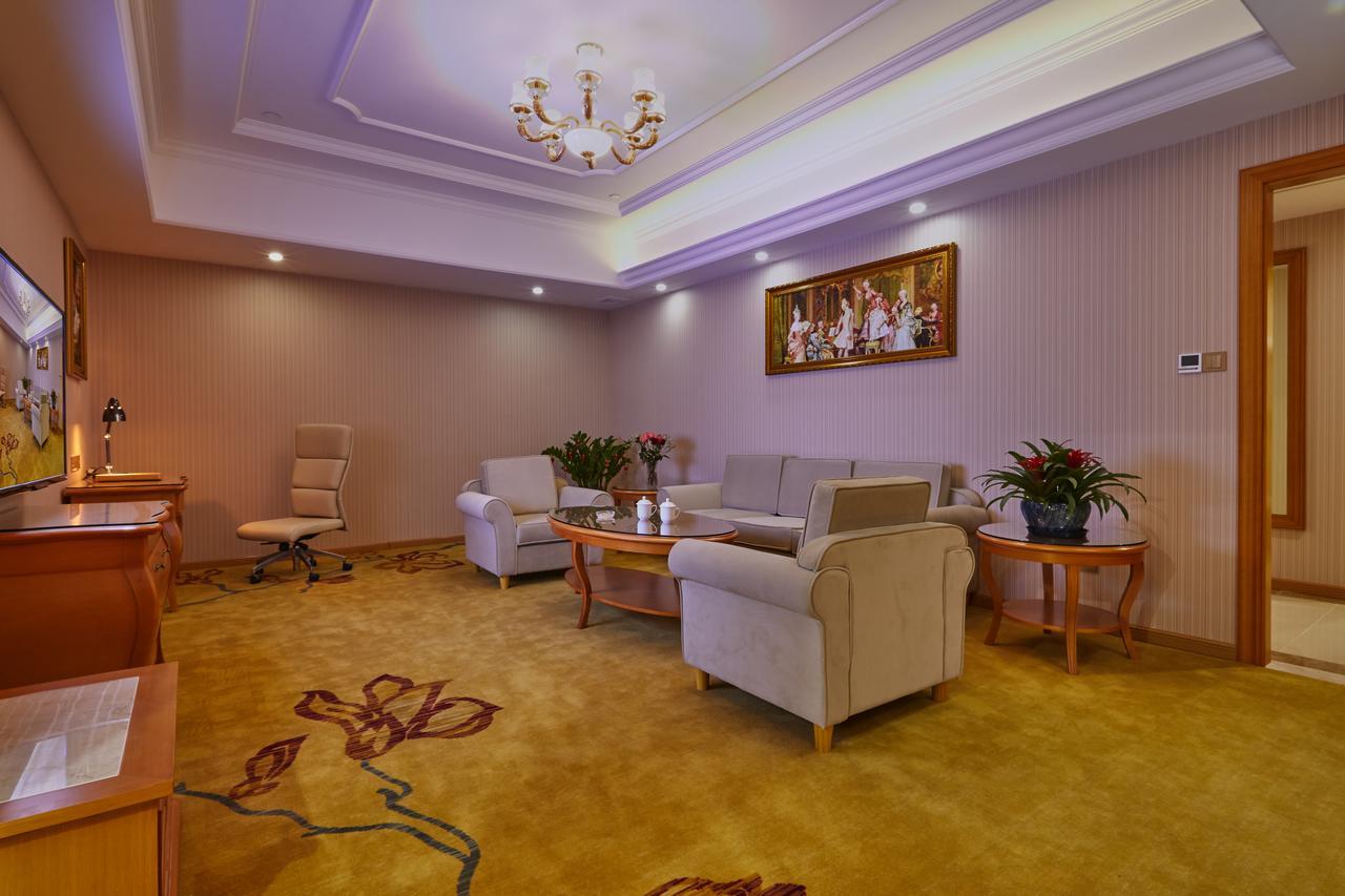 Venus International Hotel Shanghai South Shenjiang Road 外观 照片
