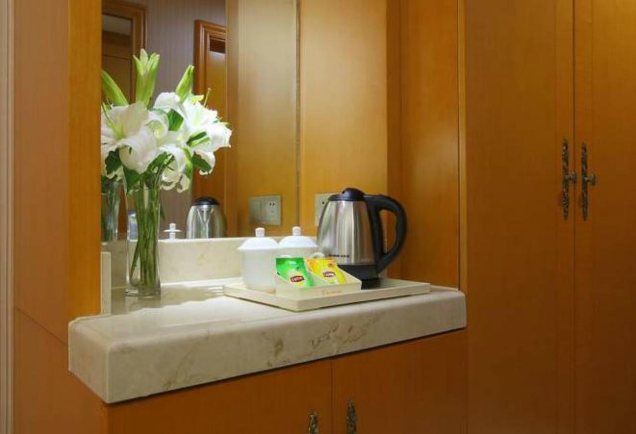 Venus International Hotel Shanghai South Shenjiang Road 外观 照片